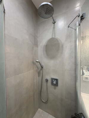 Продам трехкомнатную (3-комн.) квартиру, Меридианная ул, 1, Казань г