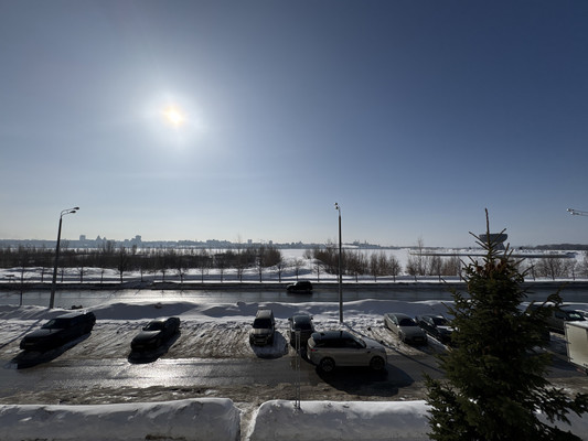 Продам трехкомнатную (3-комн.) квартиру, Меридианная ул, 1, Казань г