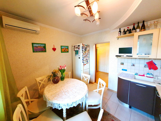 Продам двухкомнатную (2-комн.) квартиру, Достоевского ул, 74, Липецк г