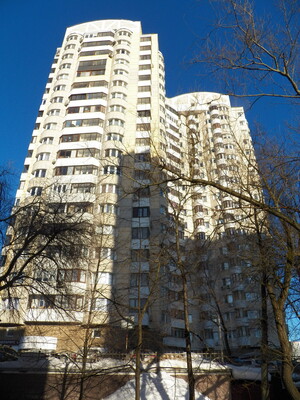 Продам трехкомнатную (3-комн.) квартиру, Новгородская ул, 5к1, Москва г