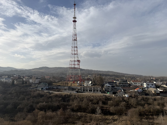 Продам трехкомнатную (3-комн.) квартиру, Биттирова ул, 123, Нальчик г