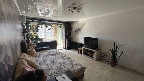 Продам двухкомнатную (2-комн.) квартиру, К. Маркса ул, 1, Туапсе г