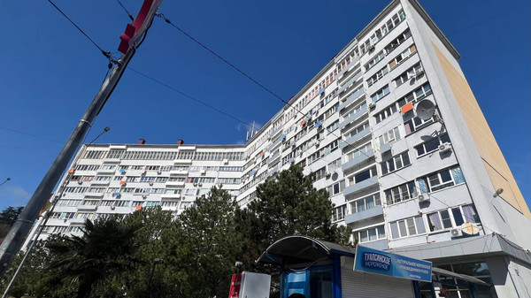 Продам двухкомнатную (2-комн.) квартиру, К. Маркса ул, 1, Туапсе г