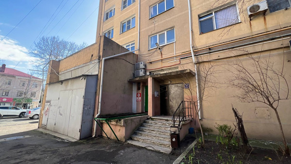 Продам двухкомнатную (2-комн.) квартиру, К. Маркса ул, 1, Туапсе г