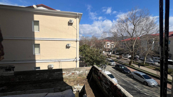 Продам двухкомнатную (2-комн.) квартиру, К. Маркса ул, 1, Туапсе г