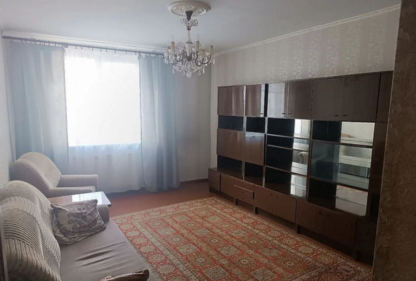 Продам двухкомнатную (2-комн.) квартиру, Мебельная ул, 10, Калининград г