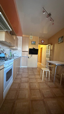 Продам трехкомнатную (3-комн.) квартиру, Школьная ул, 19, Краснодар г