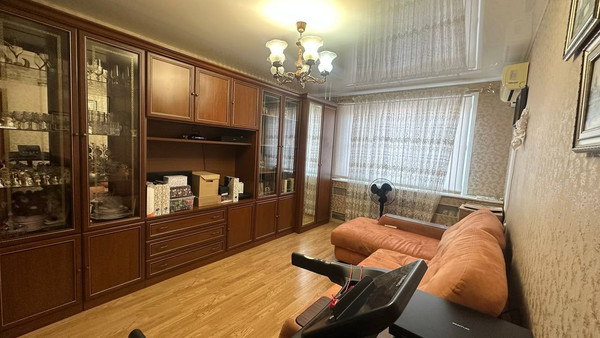 Продам трехкомнатную (3-комн.) квартиру, Школьная ул, 19, Краснодар г