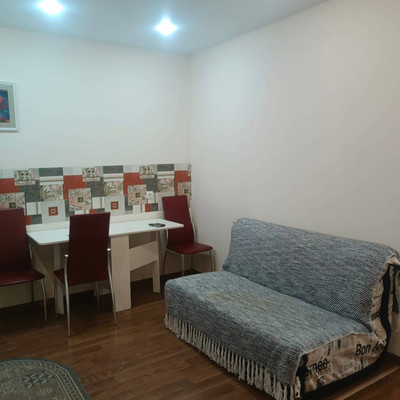 Продам двухкомнатную (2-комн.) квартиру, им. Адмирала Серебрякова ул, 3к2, Краснодар г