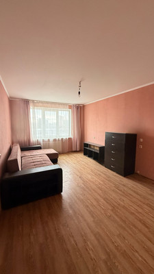 Продам двухкомнатную (2-комн.) квартиру, им. Репина проезд, 40, Краснодар г