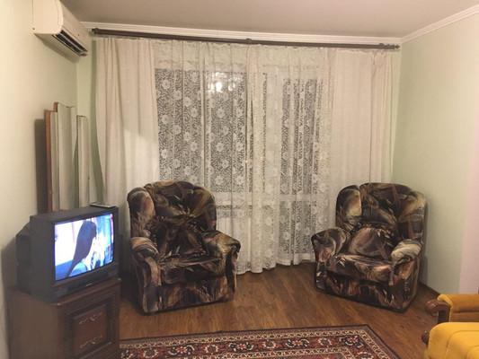 Продам многокомнатную квартиру, Симферопольская ул, 42, Краснодар г