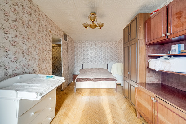 Продам однокомнатную (1-комн.) квартиру, Затонная ул, 7к1, Москва г