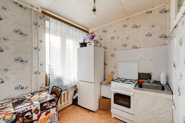 Продам однокомнатную (1-комн.) квартиру, Затонная ул, 7к1, Москва г