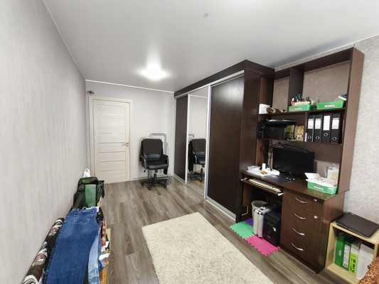 Продам трехкомнатную (3-комн.) квартиру, Калараша ул, 54д, Туапсе г