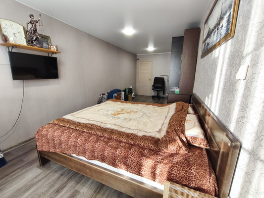 Продам трехкомнатную (3-комн.) квартиру, Калараша ул, 54д, Туапсе г