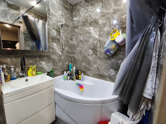 Продам трехкомнатную (3-комн.) квартиру, Калараша ул, 54д, Туапсе г