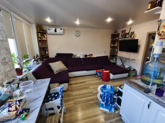 Продам трехкомнатную (3-комн.) квартиру, Калараша ул, 54д, Туапсе г