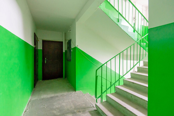 Продам трехкомнатную (3-комн.) квартиру, Ушинского ул, 9А, Батайск г