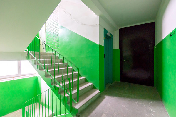 Продам двухкомнатную (2-комн.) квартиру, Ушинского ул, 9а, Батайск г