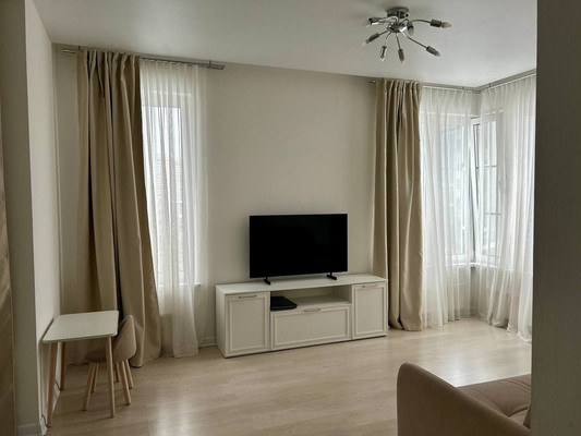 Продам двухкомнатную (2-комн.) квартиру, Маршала Бирюзова ул, 13к2, Одинцово г