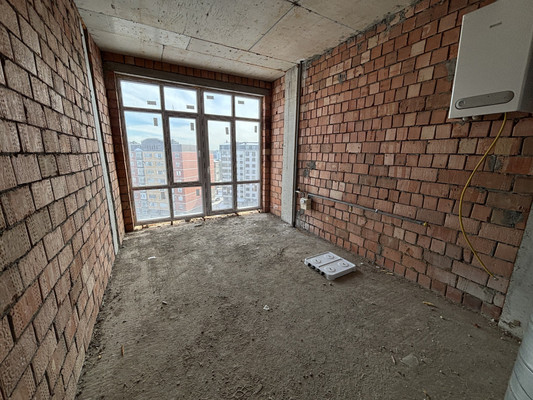 Продам трехкомнатную (3-комн.) квартиру, Тлостанова ул, 28, Нальчик г