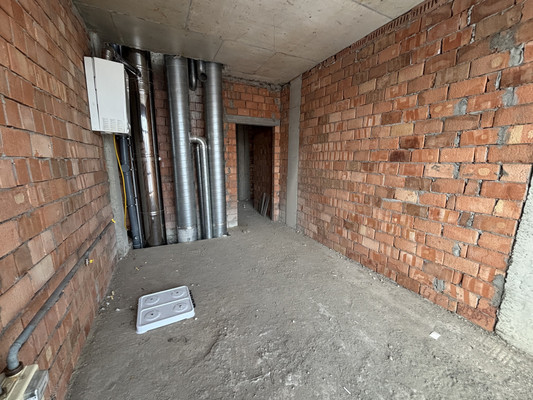 Продам трехкомнатную (3-комн.) квартиру, Тлостанова ул, 28, Нальчик г