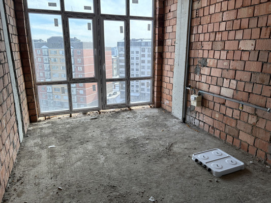 Продам трехкомнатную (3-комн.) квартиру, Тлостанова ул, 28, Нальчик г