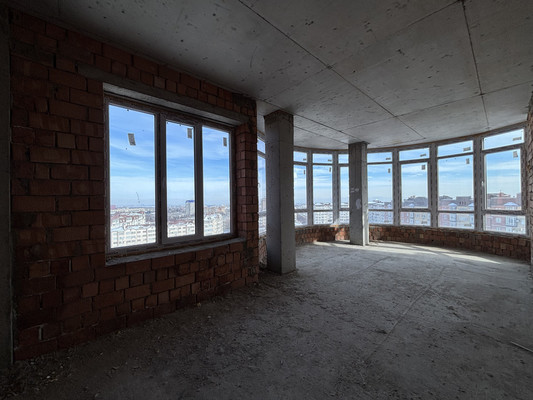 Продам трехкомнатную (3-комн.) квартиру, Тлостанова ул, 28, Нальчик г