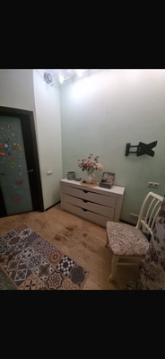 Продам двухкомнатную (2-комн.) квартиру, Омская ул, 25, Нижневартовск г