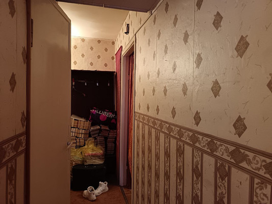 Продам двухкомнатную (2-комн.) квартиру, Володарского ул, 15, Гатчина г