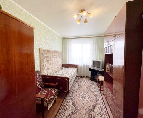 Продам трехкомнатную (3-комн.) квартиру, Ладожская ул, 83, Пенза г