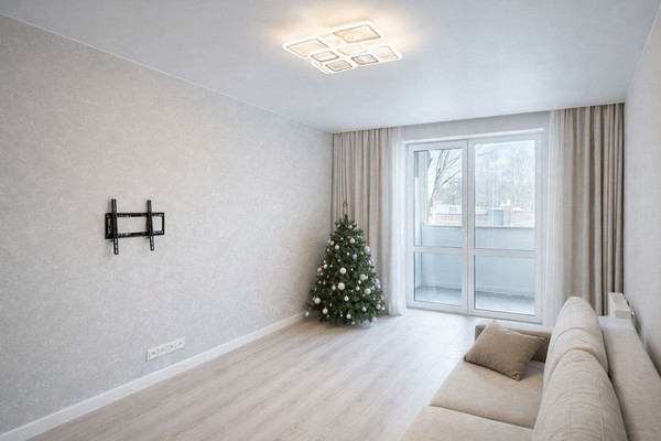 Продам двухкомнатную (2-комн.) квартиру, Кутаисская ул, 38, Калининград г