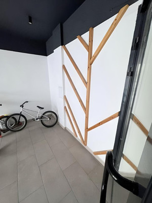 Продам однокомнатную (1-комн.) квартиру, Интернациональная ул, 18, Калининград г