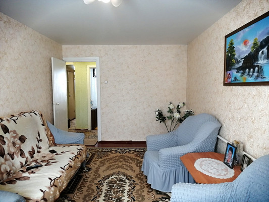 Продам двухкомнатную (2-комн.) квартиру, Школьная ул, 16, Глебовское с