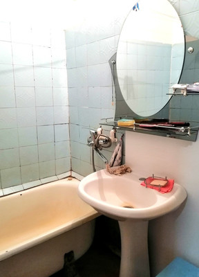 Продам двухкомнатную (2-комн.) квартиру, Школьная ул, 16, Глебовское с