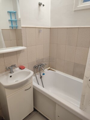 Продам двухкомнатную (2-комн.) квартиру, 1-я Владимирская ул, 18к3, Москва г