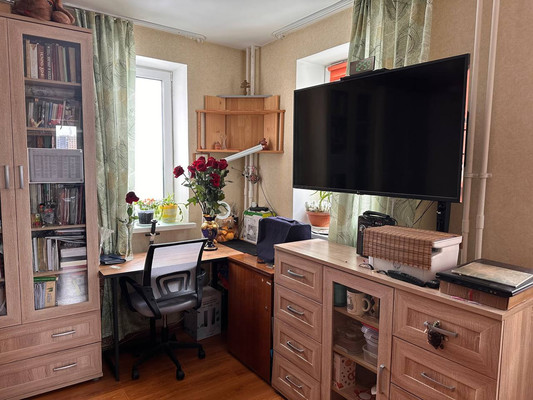 Продам однокомнатную (1-комн.) квартиру, Заречная ул, 45к1, Парголово п