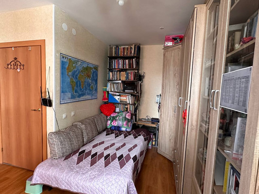 Продам однокомнатную (1-комн.) квартиру, Заречная ул, 45к1, Парголово п