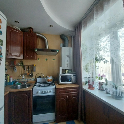 Продам трехкомнатную (3-комн.) квартиру, Текстильщиков пр-кт, 9а, Иваново г
