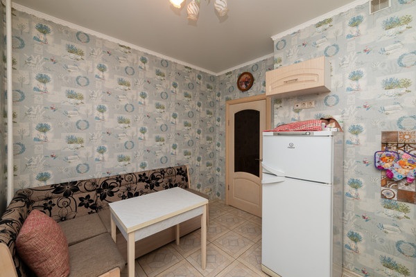 Продам однокомнатную (1-комн.) квартиру, Варшавское ш, 68, Бородино д