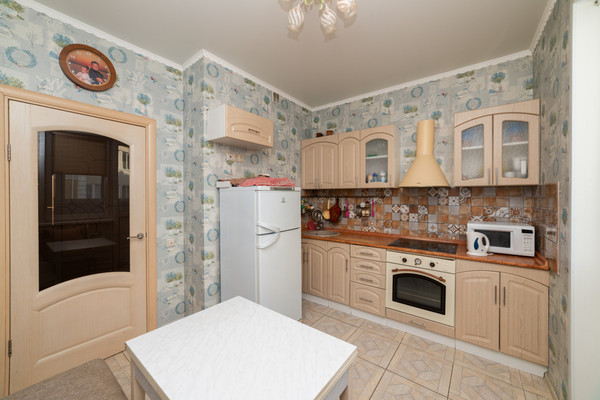 Продам однокомнатную (1-комн.) квартиру, Варшавское ш, 68, Бородино д