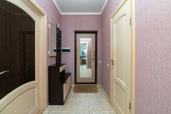 Продам однокомнатную (1-комн.) квартиру, Варшавское ш, 68, Бородино д