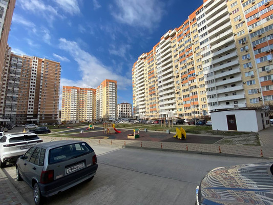 Продам однокомнатную (1-комн.) квартиру, Ленина пр-кт, 52кА, Новороссийск г