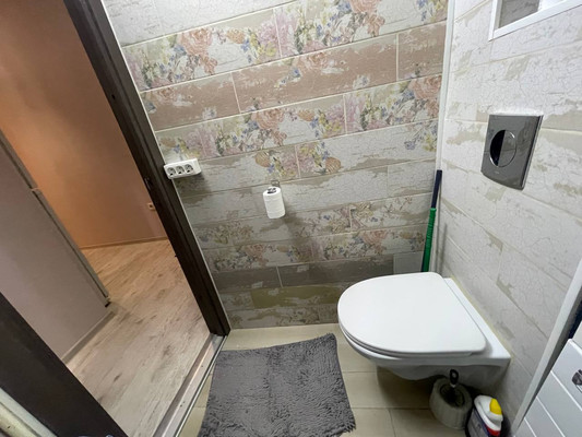 Продам двухкомнатную (2-комн.) квартиру, Новая ул, 7, Октябрьский рп