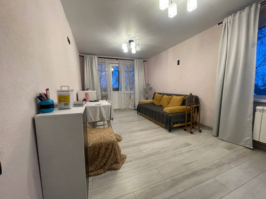 Продам двухкомнатную (2-комн.) квартиру, Новая ул, 7, Октябрьский рп