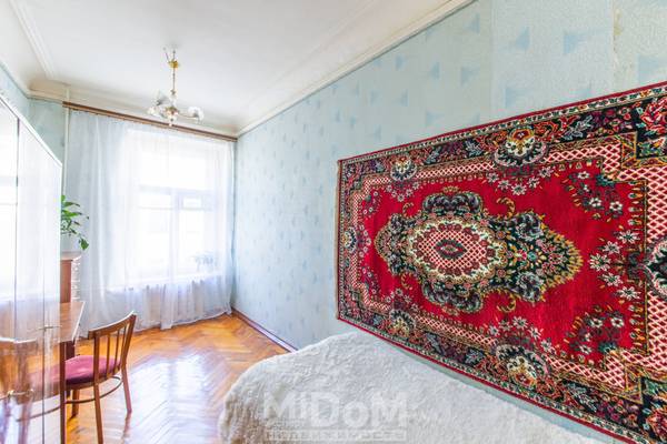 Продам многокомнатную квартиру, Большой П.С. пр-кт, 63, Санкт-Петербург г