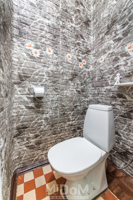 Продам многокомнатную квартиру, Большой П.С. пр-кт, 63, Санкт-Петербург г