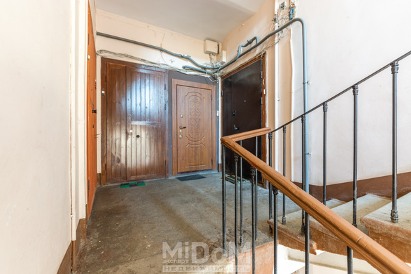 Продам многокомнатную квартиру, Большой П.С. пр-кт, 63, Санкт-Петербург г