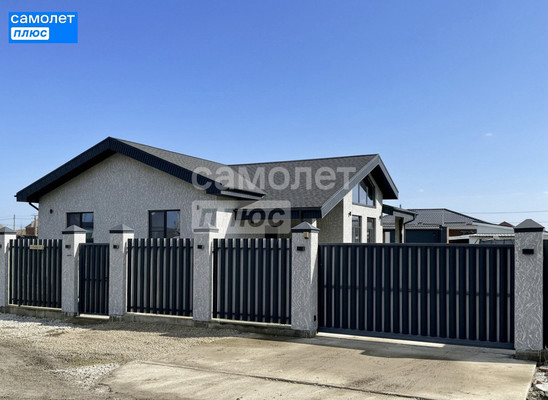 Продам дом, Ягодная ул, Славянск-на-Кубани г, 0 км от города