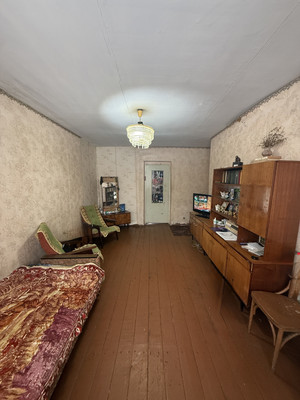 Продам трехкомнатную (3-комн.) квартиру, Вокзальная ул, 3А, Пустоши п